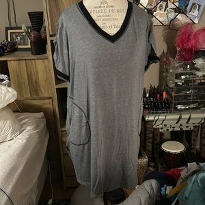 Ekouaer gray & Black Nightgown - Large